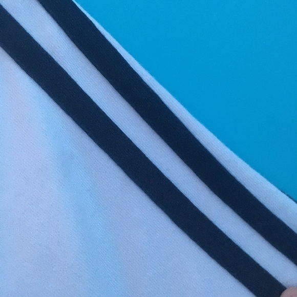 Adidas crop top!! - Picture 3 of 4